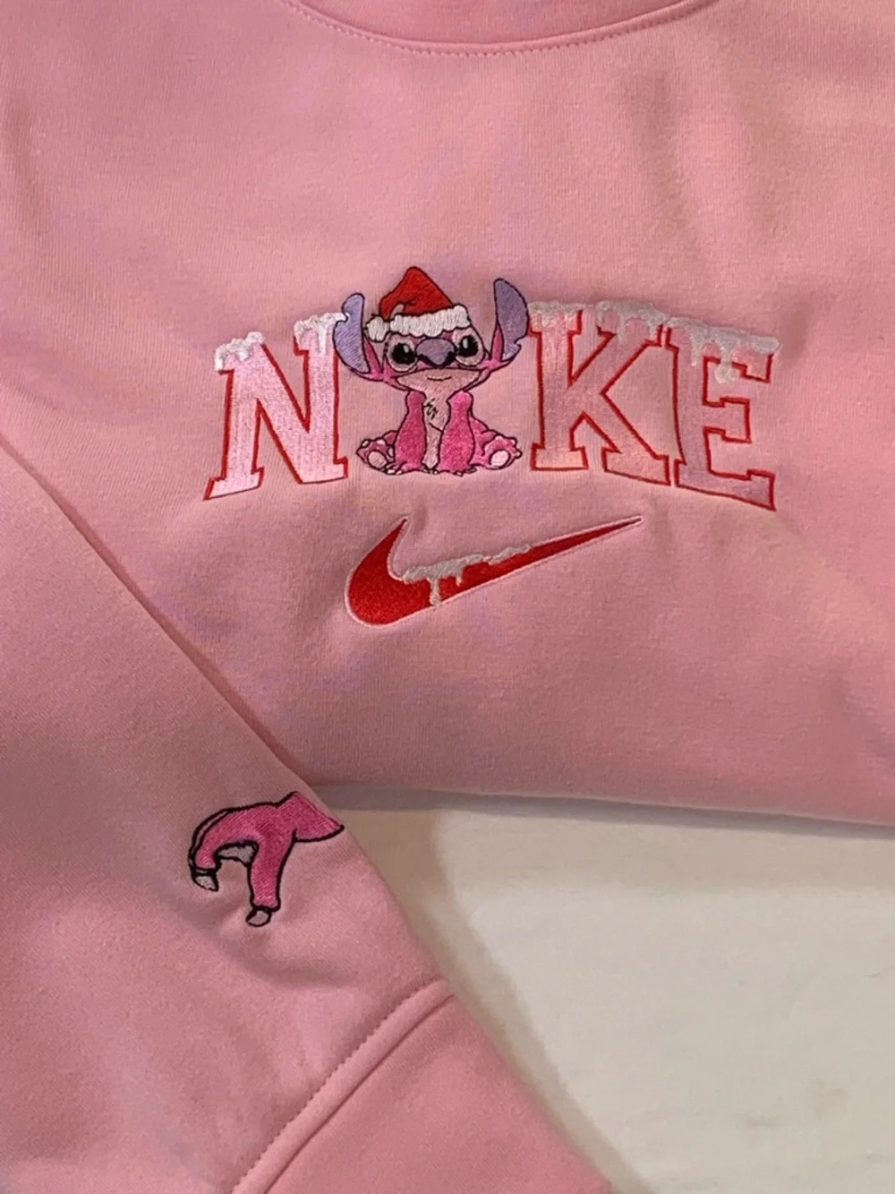 Nike Pink Embroidered Stitch Sweatshirt Large Y2K Christmas Crewneck Cozy Cute